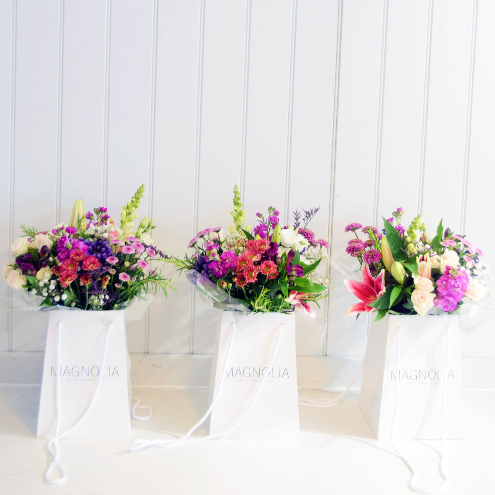 Gift Hand tie Bouqet - Magnolia the Florist   1