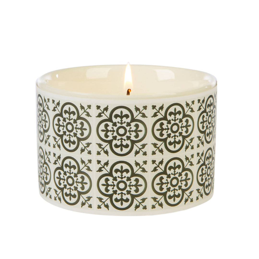 Fired Earth Candle Medium Ceramic Black Tea & Jasmine - Magnolia the Florist This Black Tea and Jasmine Medium Candle from Wax Lyrical’s Fired Earth collection will fill your room with a wonderfully sophisticated scent. With a burn time of up to 26 hours, the alluring fragrance captivates the senses with exotic flowers and spices.  1