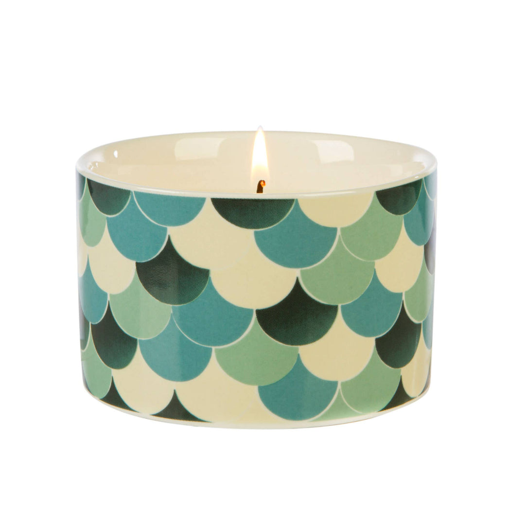 Fired Earth Candle Medium Ceramic Green Tea & Bergamot - Magnolia the Florist A wonderful pairing of design and scent, this Fired Earth Medium Candle from Wax Lyrical offers bright notes of bergamot softened with green tea and white lily. A base of musk and amber adds depth, while clary sage and lemon essential oils bring a sweet twist to the fresh scent. Enjoy up to 26 hours of burn time.  1